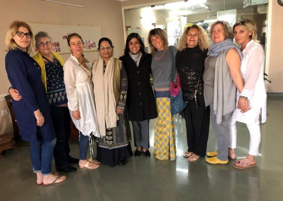 Haya Elfasi group visit to Neerja Blue Pottery