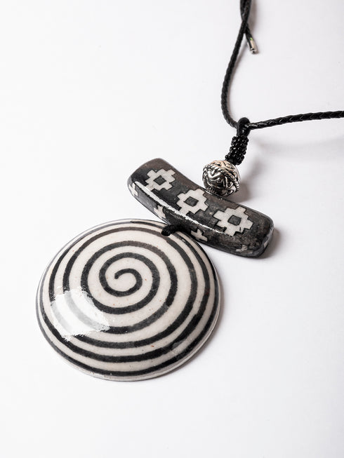 Blue Pottery Pendent Necklace ( Black )