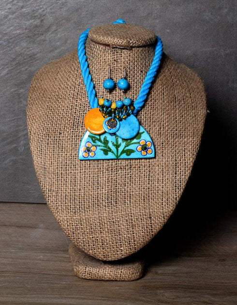 Blue Pottery Guccha Neckalce With One Bead Earring - Turquoise Base With Yellow Flowers