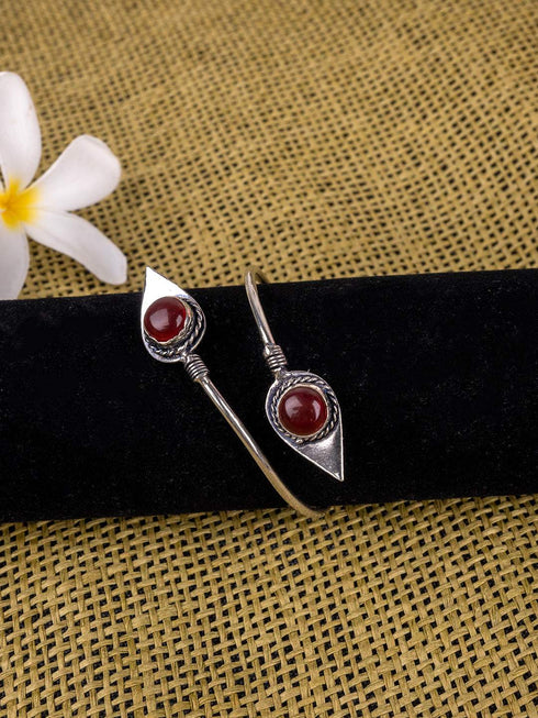 Metal Bracelet With Beads