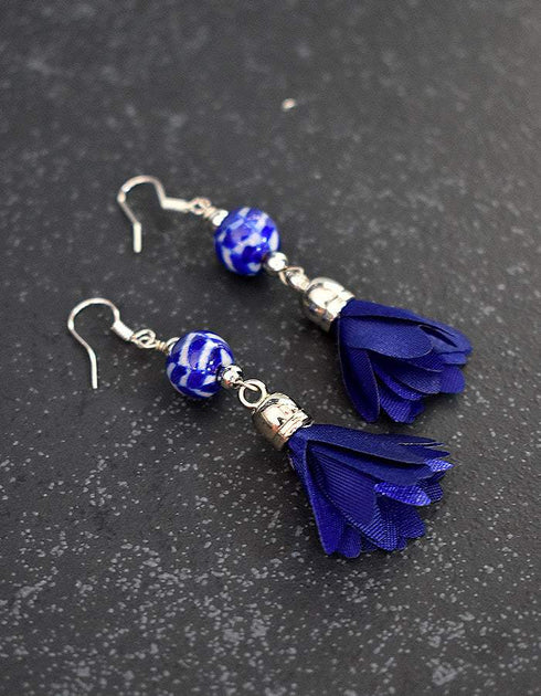 Single Blue Pottery Bead Earrings With Satin Funda
