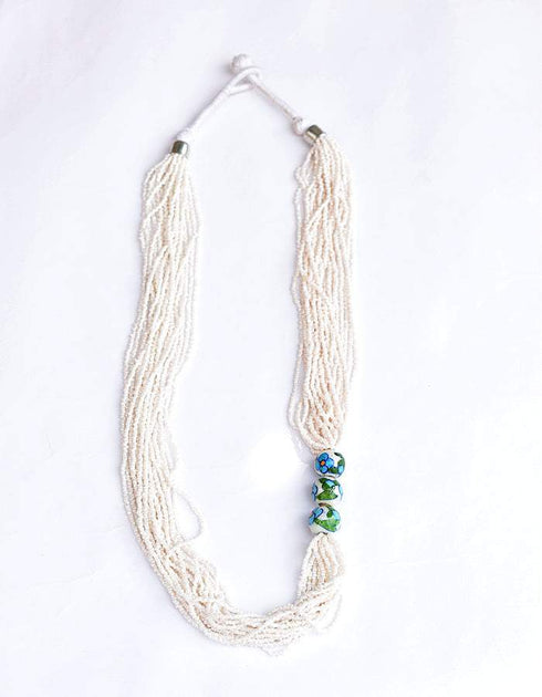 Blue Pottery Three Bead Side Necklace In White
