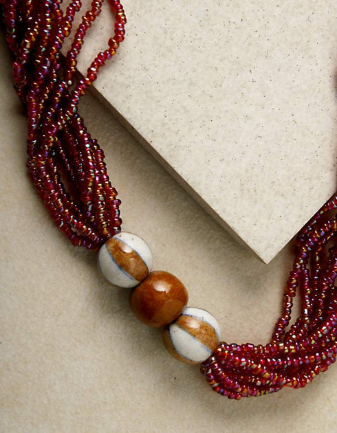 Japani Poth Short Necklace (Brown)