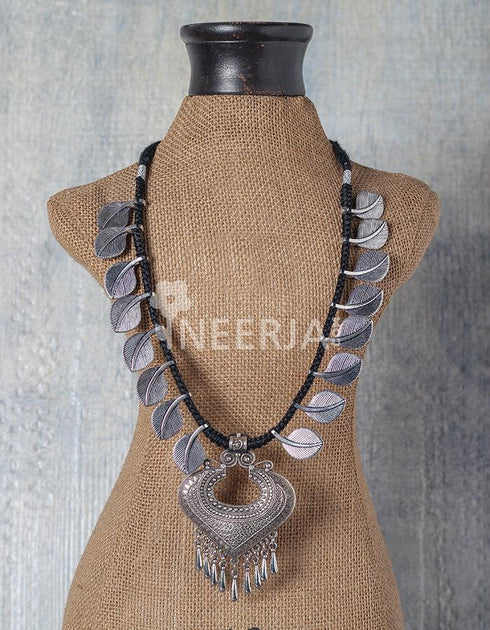 Leafy Pattern White Metal Necklace with Black Thread Closure