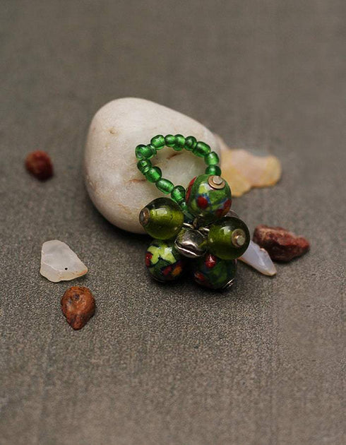 Blue Pottery 3 Beads Stretchable Finger Ring (Green)