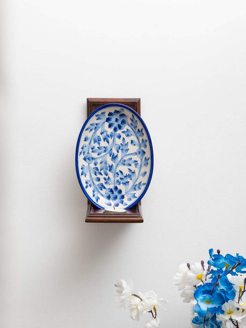 Oval Plate With Wooden Hanger & T-light